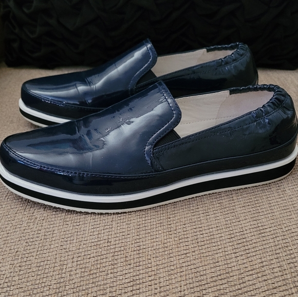 PRADA WOMEN'S BLUE PATENT LEATHER SLIP ON OXFORDS - Picture 8 of 12